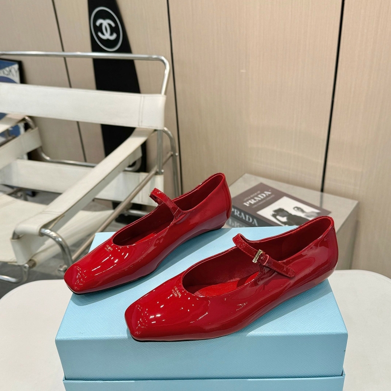 Pra*a flat shoes